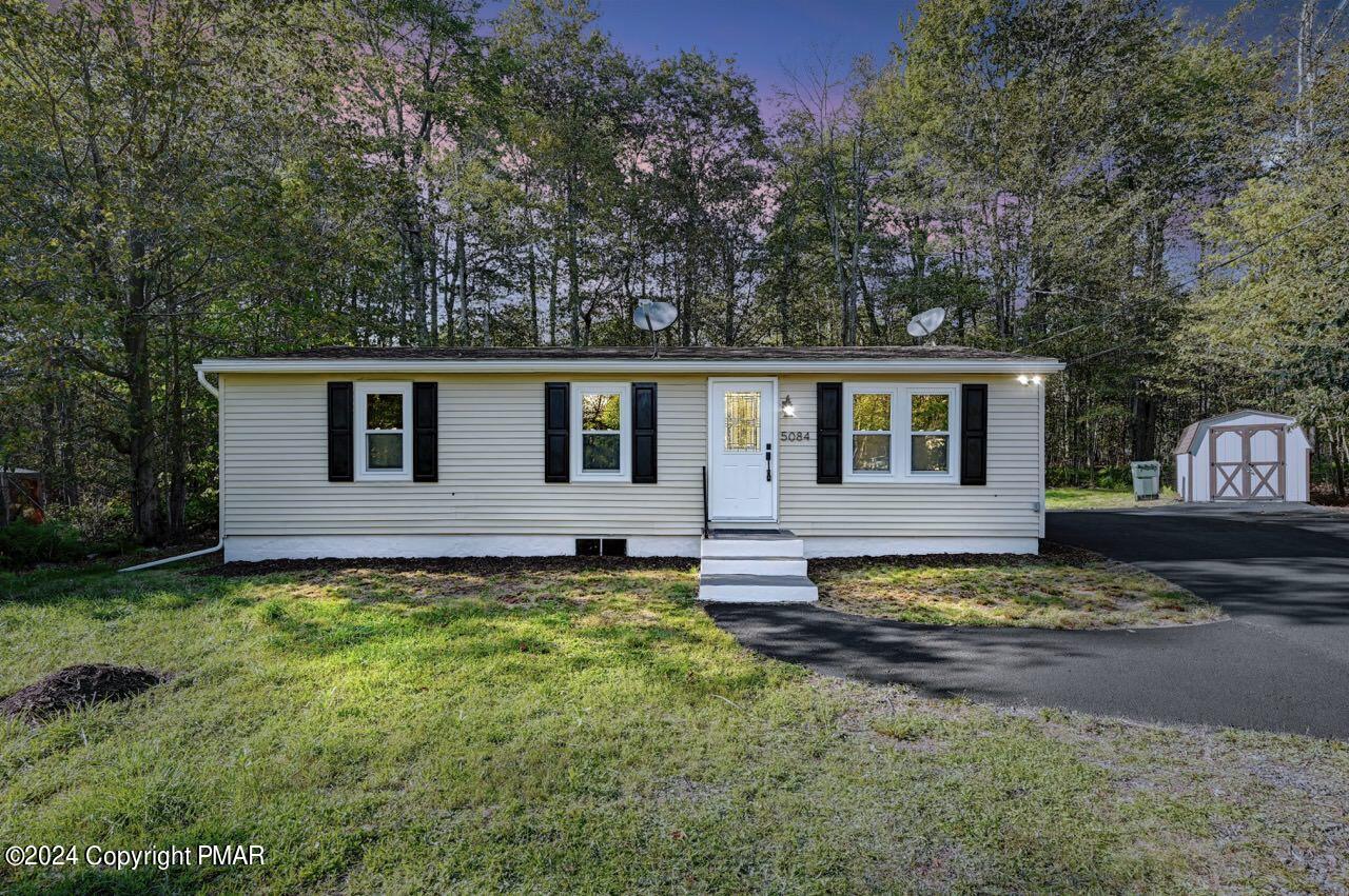 Spruce Ln, Tobyhanna, PA 18466