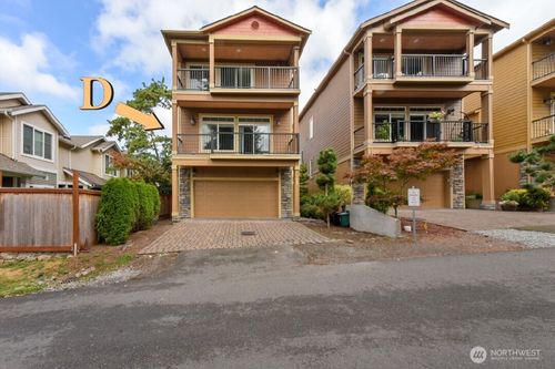 12722 35th Ave Ne, Seattle, WA, 98125 | Card Image