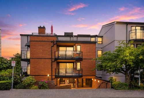 206-1340 Duchess Ave, West Vancouver, BC, V7T1H6 | Card Image