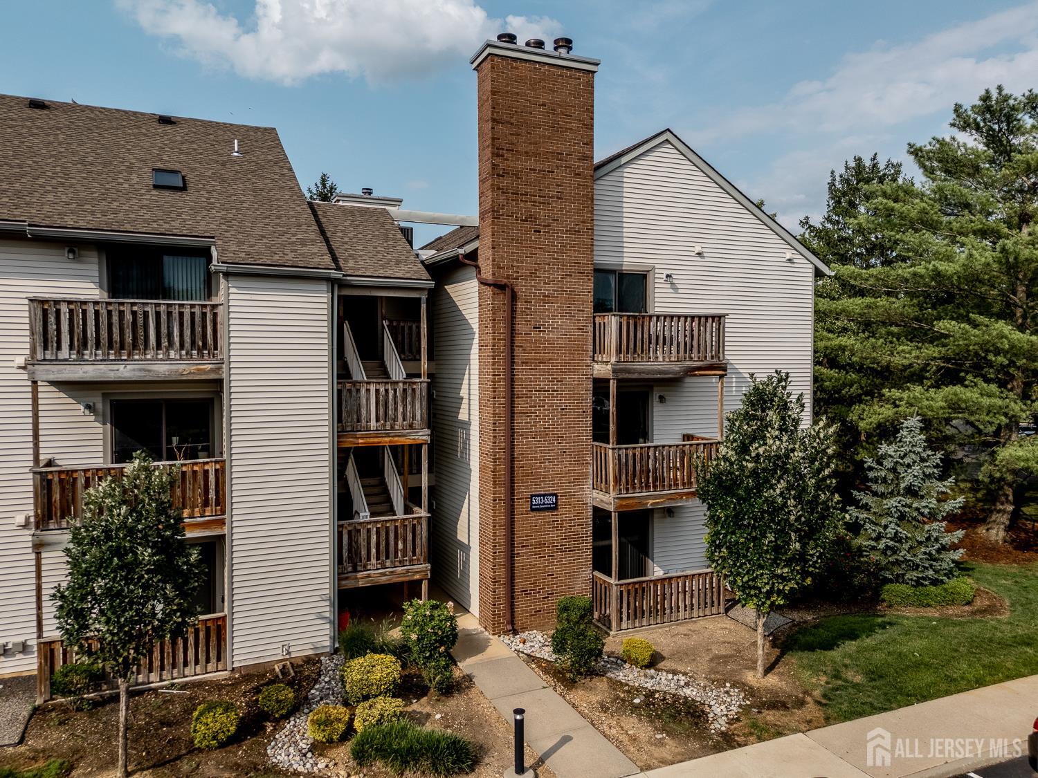 Residential in Plainsboro