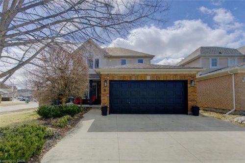 31 Adler Dr, Cambridge, ON, N3C4J9 | Card Image