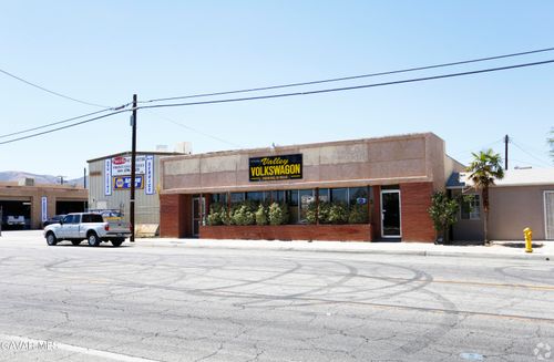 38525 6th St E, Palmdale, CA, 93550-3715 | Card Image