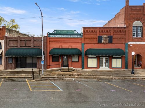 124 Buffalo St, Caddo, OK, 74729-2606 | Card Image