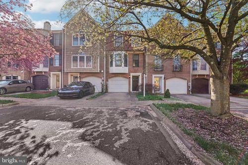 56 Victoria Sq, FREDERICK, MD, 21702-1149 | Card Image