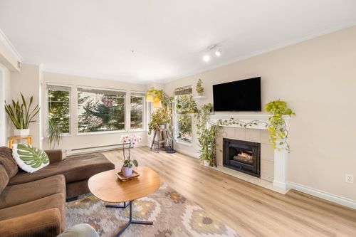 204-20350 54 Ave, Langley, BC, V3A8J4 | Card Image