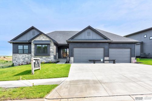 21802 Parkview Dr, Gretna, NE, 68028 | Card Image