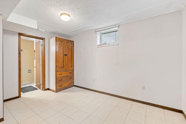 Non-conforming possible 4th Bedroom | Image 32