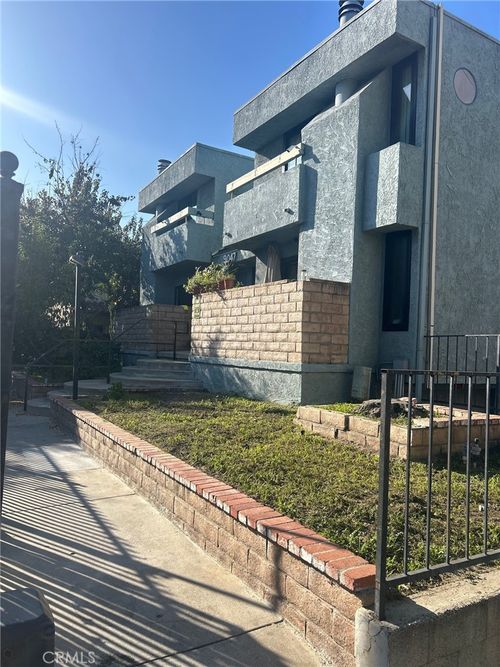 unit-5-9047 Willis Ave, Panorama City, CA, 91402-1528 | Card Image