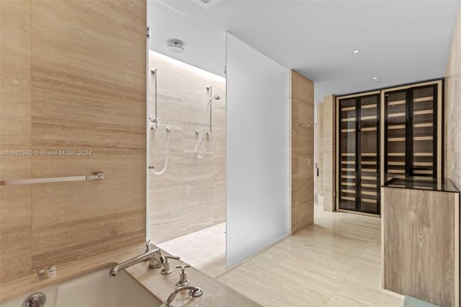 UNIT-1205 - 9703 Collins Ave, Condo with 1 bedrooms, 2 bathrooms and null parking in Bal Harbour FL | Image 22