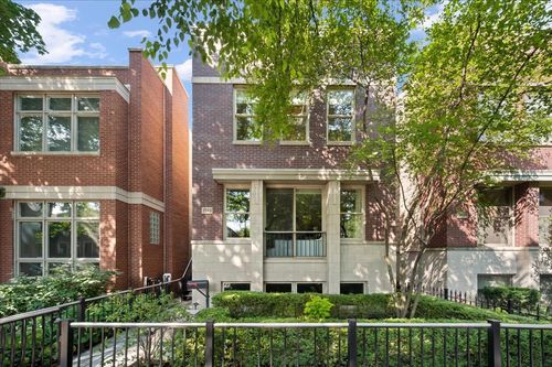 1942 N Wolcott Ave, Chicago, IL, 60622-1057 | Card Image