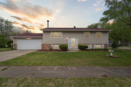 3128 New England Dr, Rockford, IL, 61109-2516 | Card Image