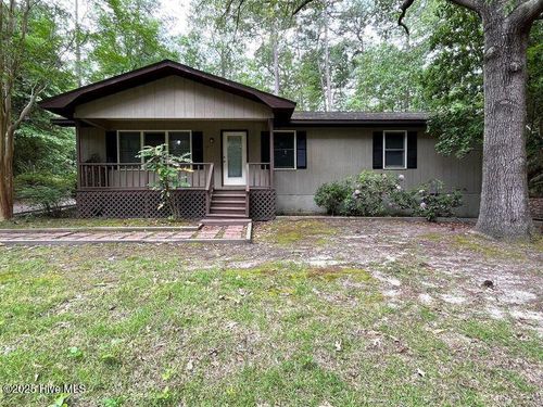902 Heather Ln, Aberdeen, NC, 28315-3934 | Card Image