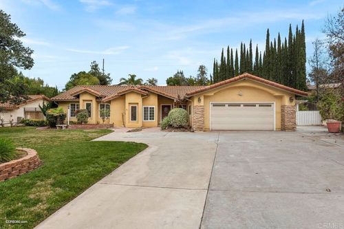 1654 Candlelight Ave, Escondido, CA, 92029-3143 | Card Image