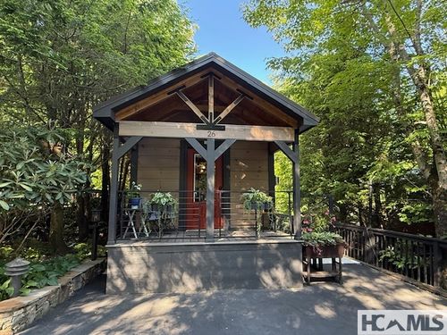 26 Cumberland Dr, Lake Toxaway, NC, 28747-8679 | Card Image