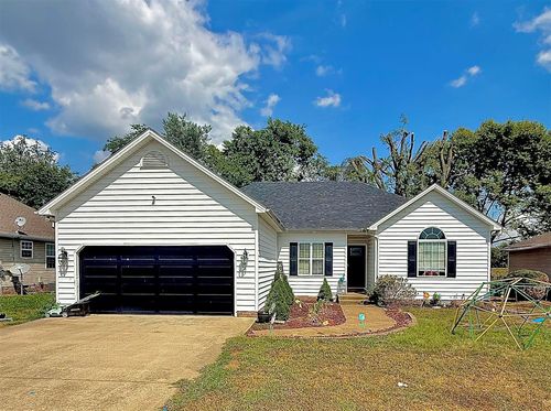 1424 Trillium Ln, Bowling Green, KY, 42104-5519 | Card Image