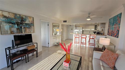 apt-503-401 Ocean Dr, Miami Beach, FL, 33139-6630 | Card Image