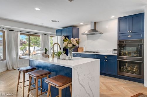 8924 Sail Bay Dr, Las Vegas, NV, 89117-2279 | Card Image