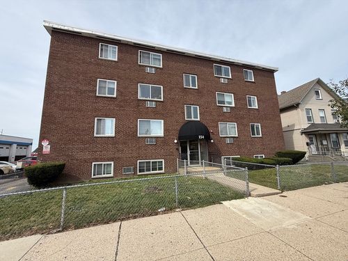 apt-28-154 Main St, Everett, MA, 02149-5745 | Card Image
