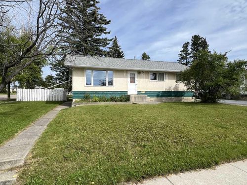 4338 6 Avenue, Edson, AB, T7E1B5 | Card Image