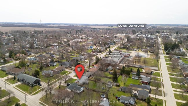 60 Main St S, House other with 3 bedrooms, 2 bathrooms and 4 parking in Forest ON | Image 38