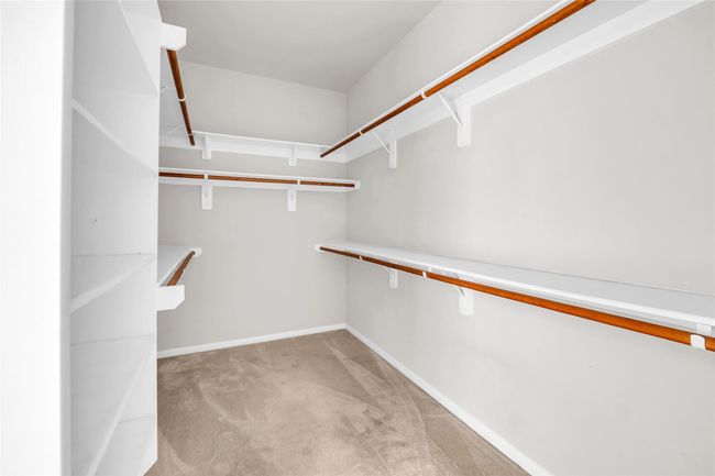 Walk in Closet | Image 9