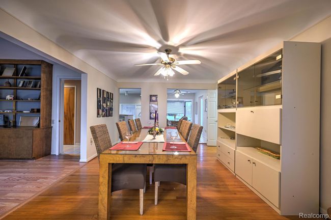 FORMAL DINING ROOM | Image 14