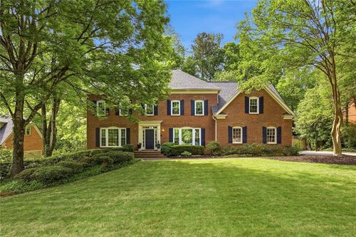 7525 S Spalding Lake Dr, Sandy Springs, GA, 30350-1045 | Card Image