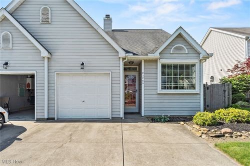 23265 Wainwright Ter, Olmsted Falls, OH, 44138-3214 | Card Image