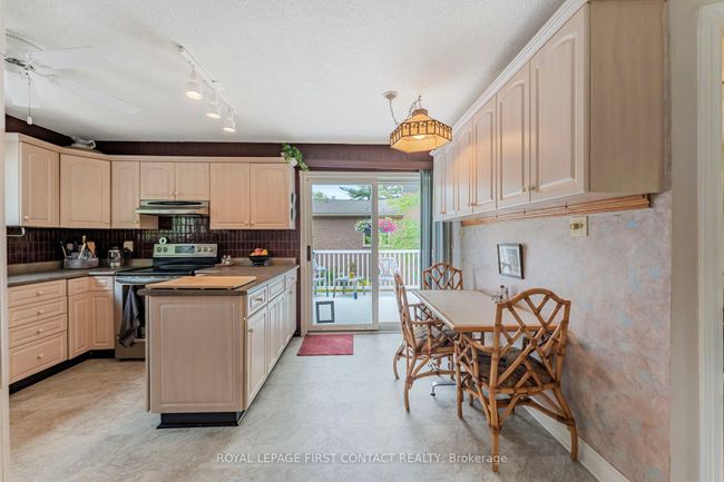 21 Pooles Rd, House other with 4 bedrooms, 3 bathrooms and 6 parking in Midhurst ON | Image 9