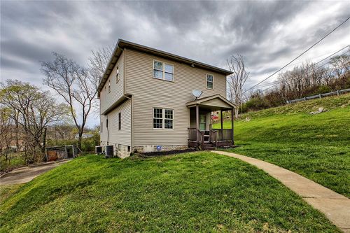 19 Lilly Ln, Manor, PA, 15665-1006 | Card Image