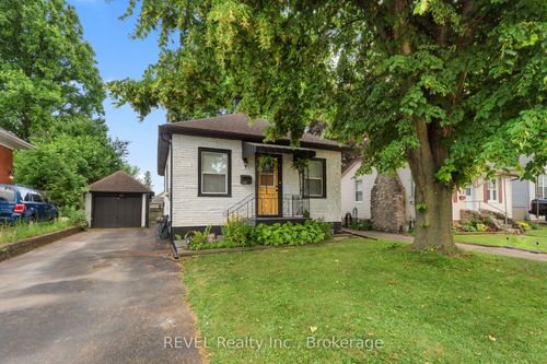 6344 Culp St, Niagara Falls, ON, L2G2C1 | Card Image