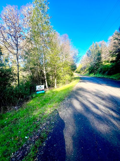 303317 E Blue Rock Rd, Garberville, CA, 95542 | Card Image