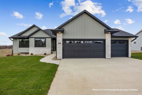 6308 Prairie Rose Circle Sw, Cedar Rapids, IA, 52404 | Card Image