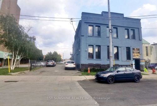 16 Jarvis St, Hamilton, ON, L8R1M2 | Card Image