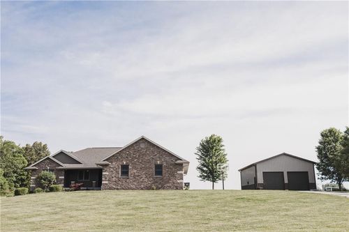 106 Davis Dr, Watson, IL, 62473-1048 | Card Image