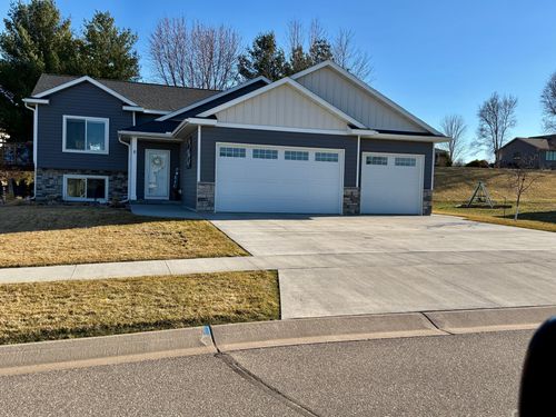 1013 Eagle Vista Ln, Lake City, MN, 55041-4413 | Card Image