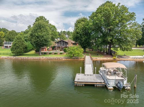 7424 Windy Pine Cir, Denver, NC, 28037-9363 | Card Image