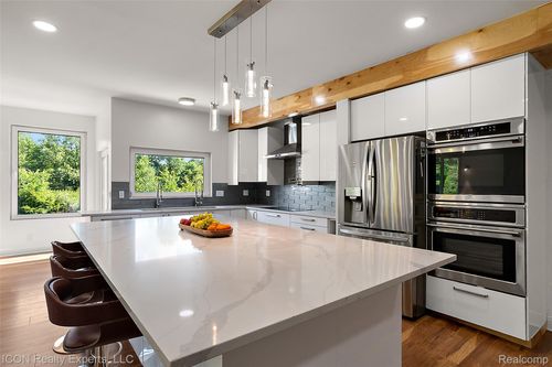 6727 Napier Rd, Plymouth, MI, 48170-5090 | Card Image