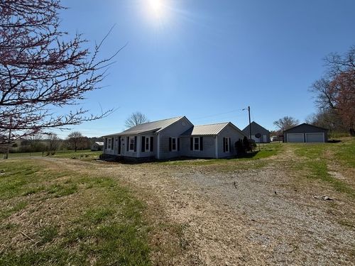 469 Fred Cooper Rd, Mc Minnville, TN, 37110-6246 | Card Image