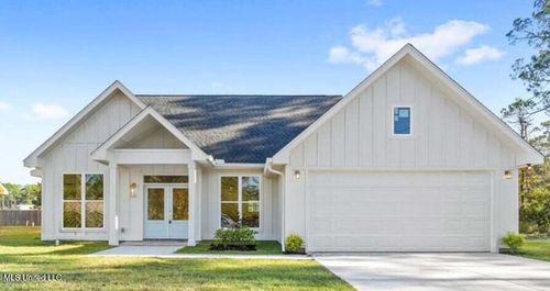 638 Fellgrass St, Waveland, MS, 39576 | Card Image