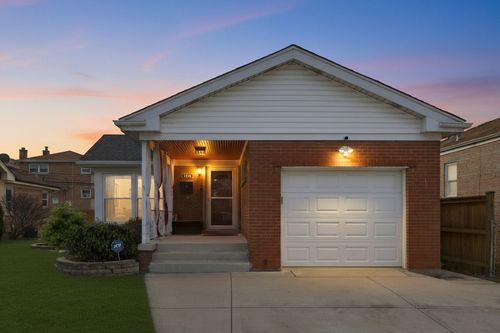 9806 S Harding Ave, Evergreen Park, IL, 60805-3345 | Card Image