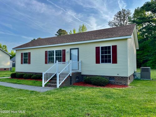 109 Malibu Dr, Ahoskie, NC, 27910-2439 | Card Image