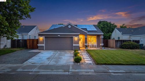 560 Anderson Way, Rio Vista, CA, 94571-1292 | Card Image