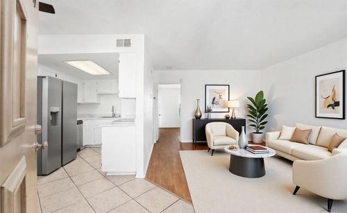 19-4240 Menlo Ave, San Diego, CA, 92115-4861 | Card Image