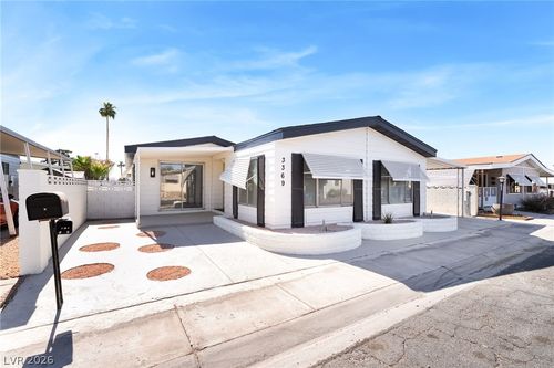 3369 Katmai Dr, Las Vegas, NV, 89122-4033 | Card Image