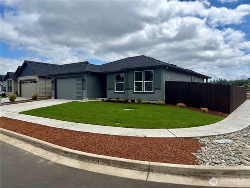 523 Rainbow Way, Kelso, WA, 98626-1356 | Card Image