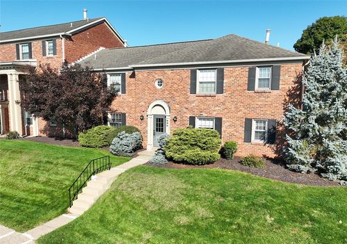 b-690 Robinwood, Scott Twp, PA, 15216 | Card Image