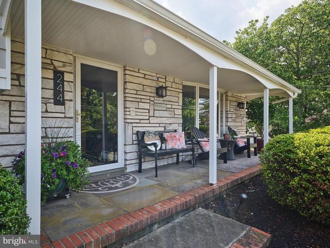 244 N West St, House other with 3 bedrooms, 2 bathrooms and null parking in DOYLESTOWN PA | Image 4