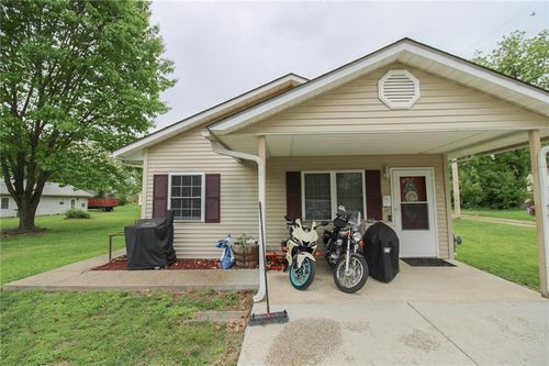 303 N Depp Ave, Sedalia, MO, 65301-3473 | Card Image