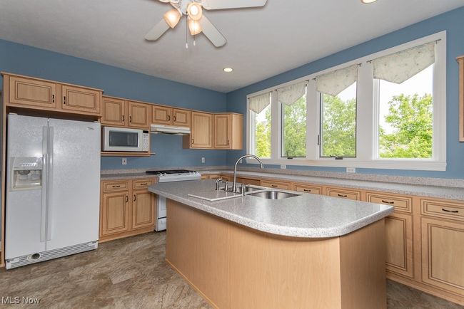 83 Haskell Drive, House other with 3 bedrooms, 3 bathrooms and null parking in Bratenahl OH | Image 15